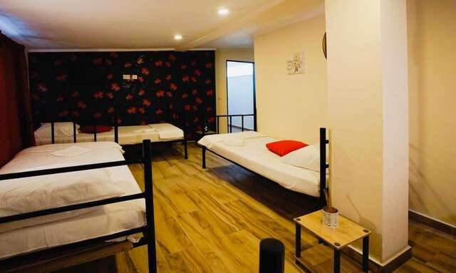 Хостелы Byzanthin Hostel Бухарест-35