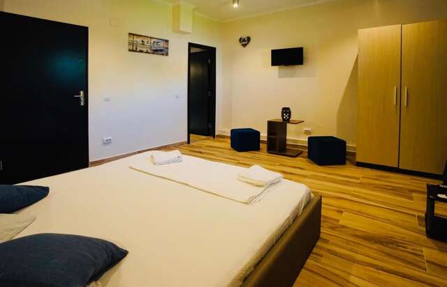 Хостелы Byzanthin Hostel Бухарест-9