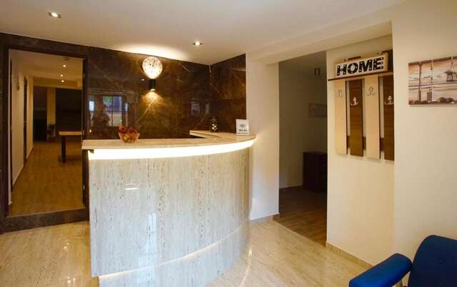 Хостелы Byzanthin Hostel Бухарест-11